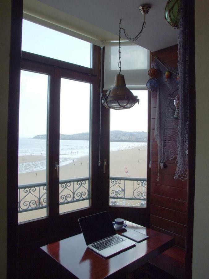 Vivienda En Gijon Frente Al Mar Vila Exterior foto